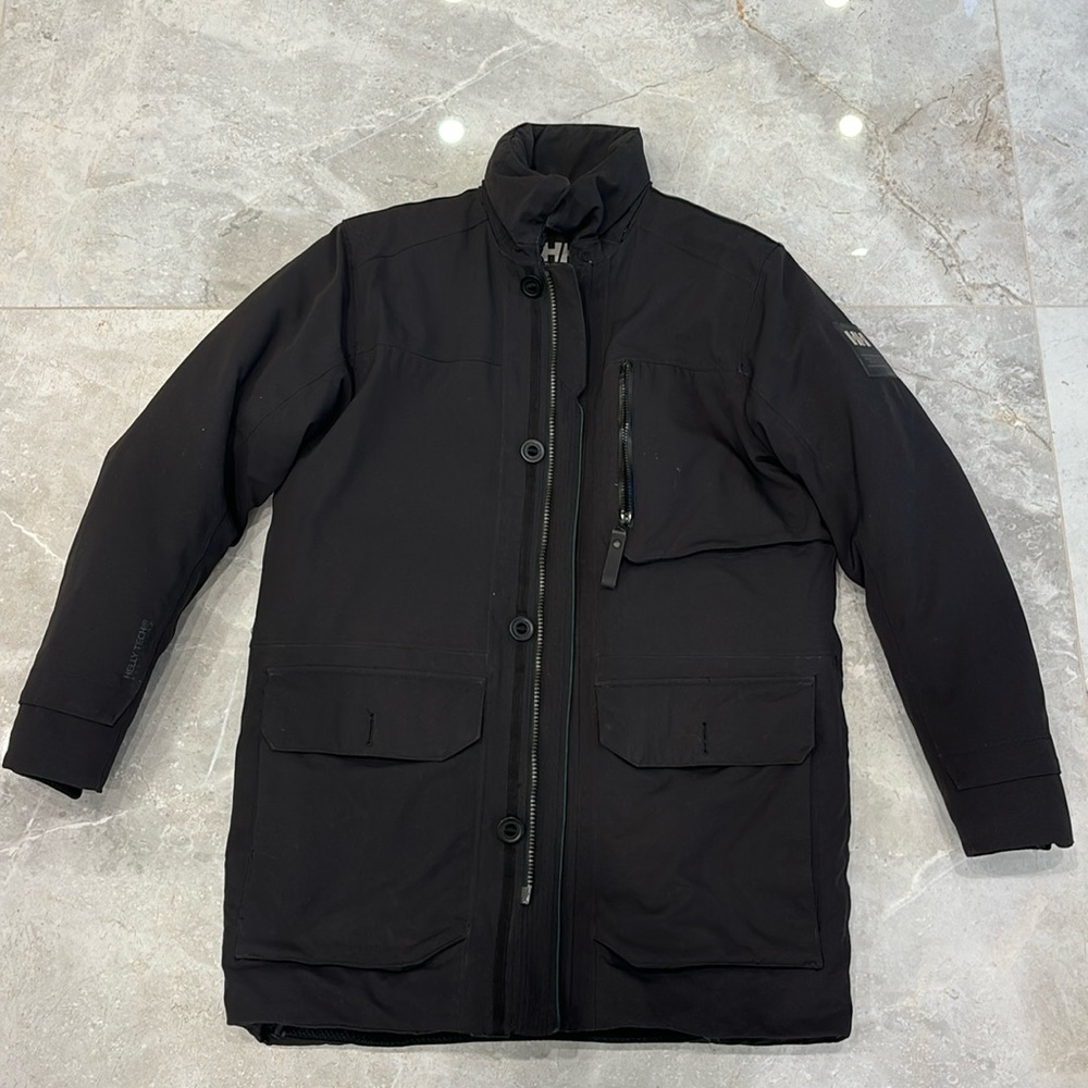 Men’s Helly Hansen Winter Parka with Helly Tech Protection - Size L (Regular)